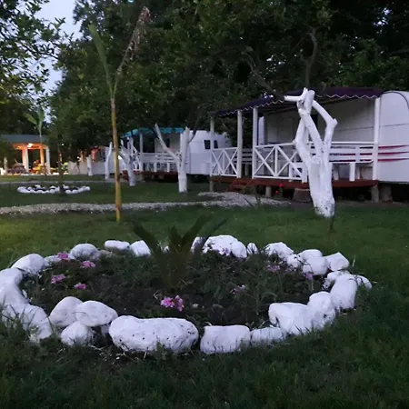 Kamp alanı Bellerofon Caravan & Çıralı