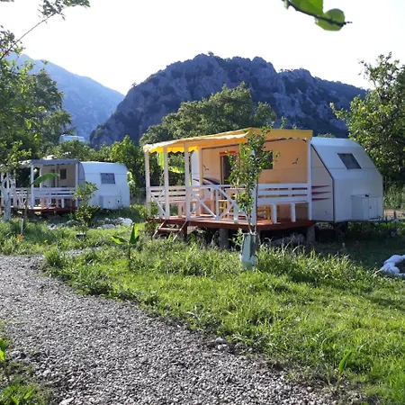 Kamp alanı Bellerofon Caravan & Çıralı